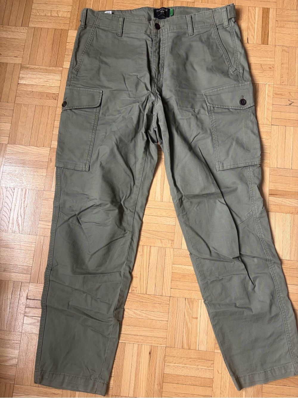 Dockers Olive Cargo Pants with Utility Pockets
